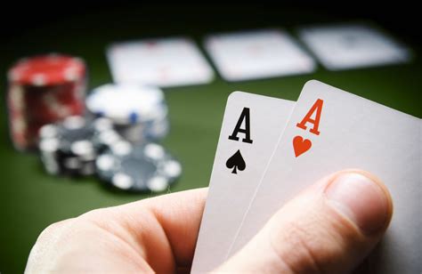 How to play Pocket Aces .